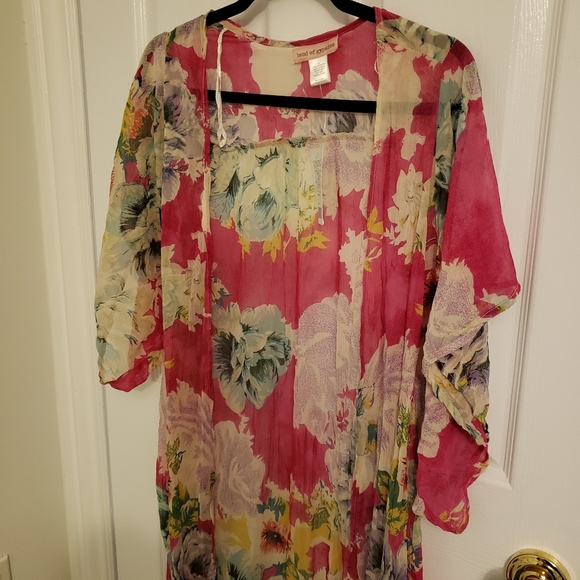 Urban Outfitters floral kimono bought in US - Picture 4 of 4